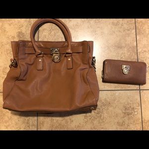 Michael Kors Hamilton bag and Wallet